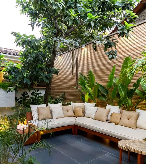 Thi công trồng cây cảnh cho sân vườn