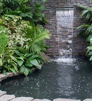 Thi công tường nước