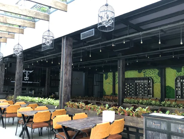 Thiết kế thi công cảnh quan nhà hàng Topping Beef Độc Lập