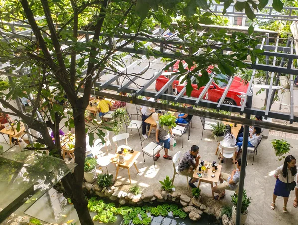 Thiết kế thi công sân vườn café Trung Nguyên Legend