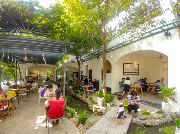 Thiết kế thi công sân vườn café Trung Nguyên Legend