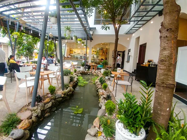 Thiết kế thi công sân vườn café Trung Nguyên Legend