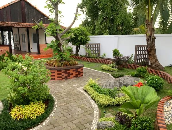Thiết kế thi công sân vườn Nhà Bè