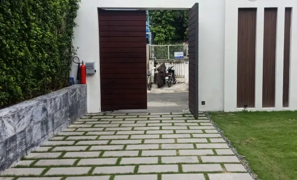 Thiết kế thi công sân vườn nhà phố quận 10