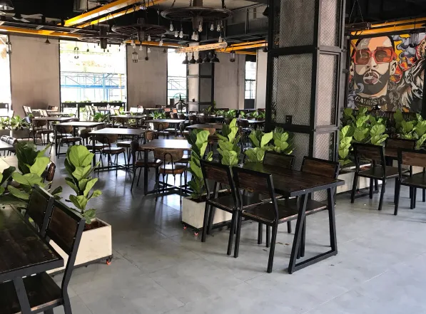 Thiết kế và thi công cảnh quan nhà hàng The Gangs