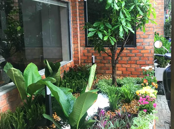 Thiết kế và thi công sân vườn nhà hàng Topping Beef